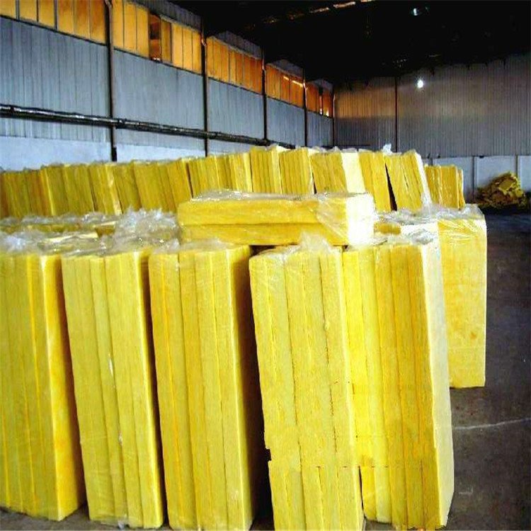 黃岡玻璃棉板保溫材料廠家，高品質(zhì)保溫材料專業(yè)制造