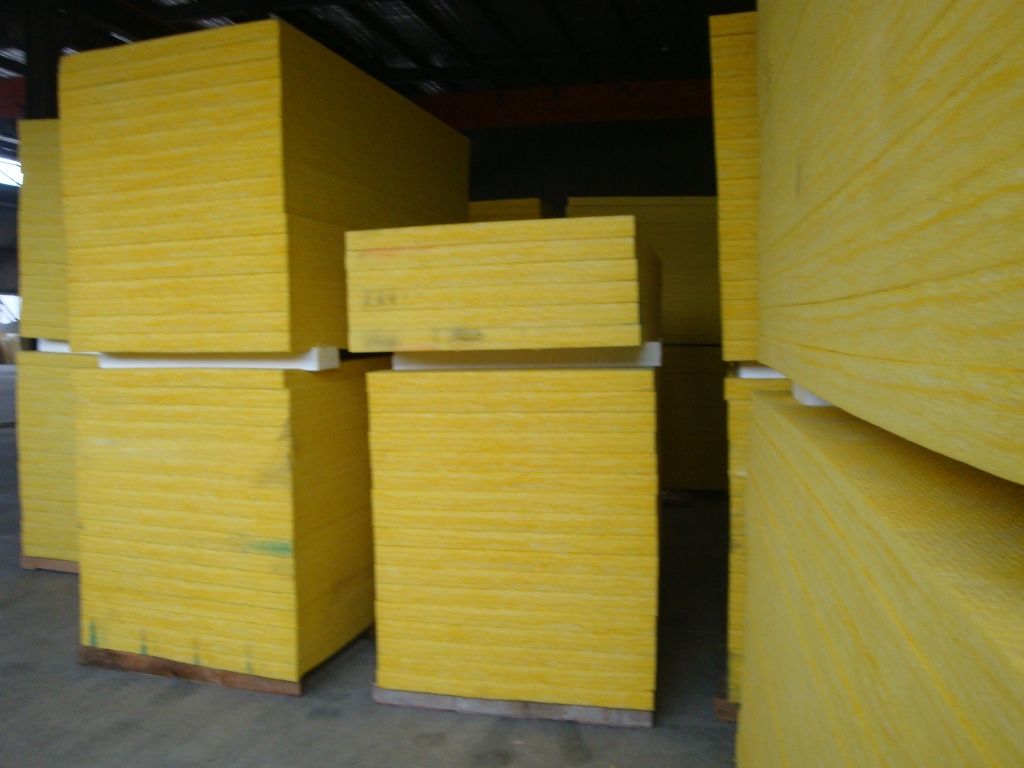 黃岡玻璃棉板保溫材料廠家，專業(yè)制造高品質(zhì)保溫材料