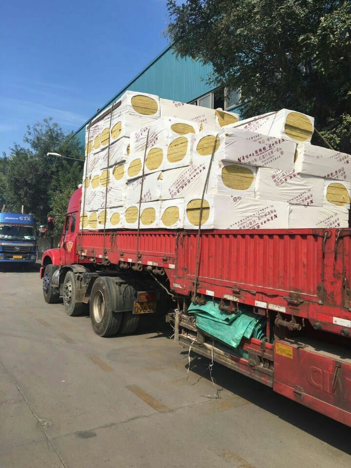 平頂山市保溫材料廠商，品質(zhì)與創(chuàng)新并進，引領(lǐng)保溫行業(yè)新篇章