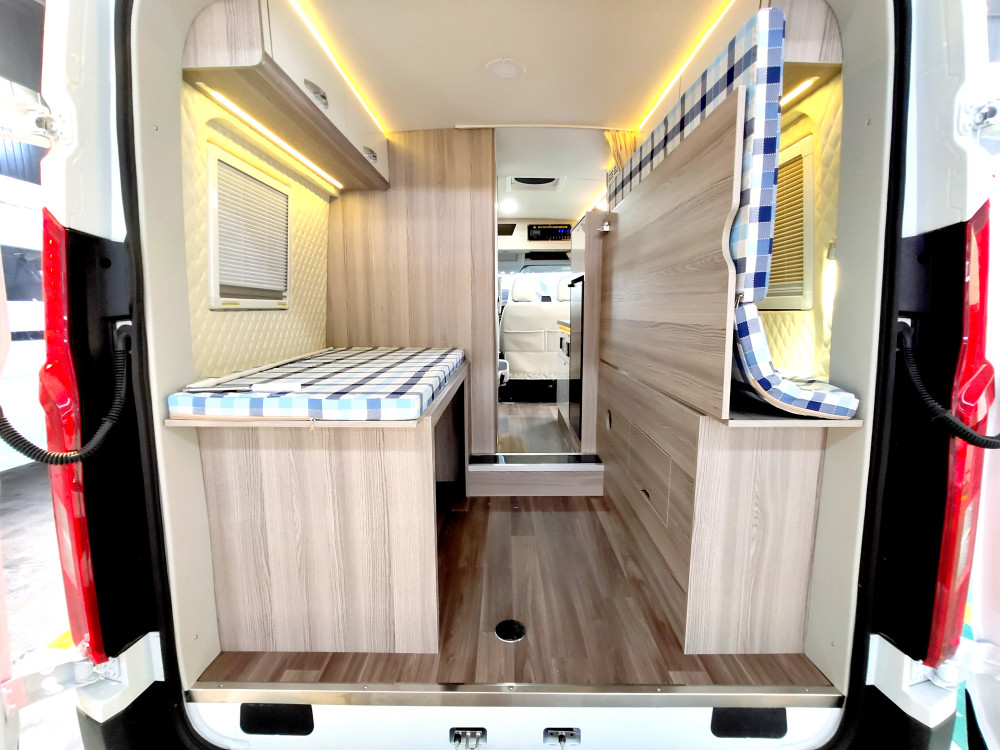B型房車最佳保溫材料探究