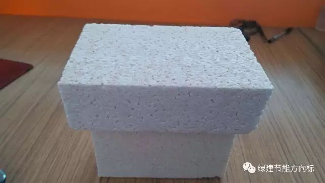 建筑內(nèi)外墻保溫材料費(fèi)用分析
