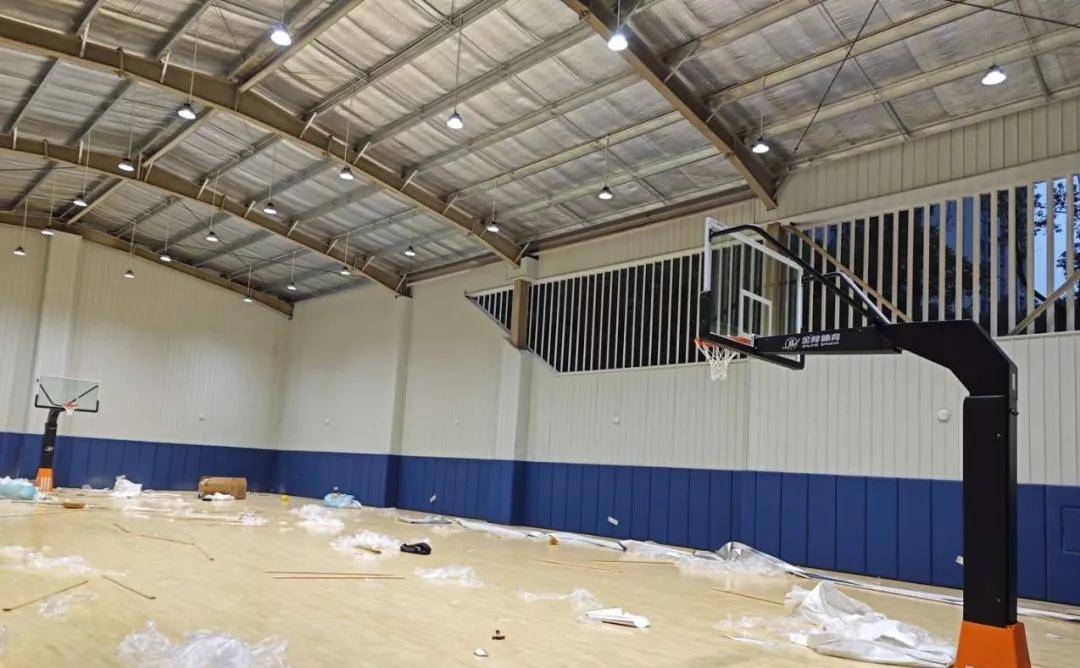 籃球場保溫材料墻的建設(shè)方案