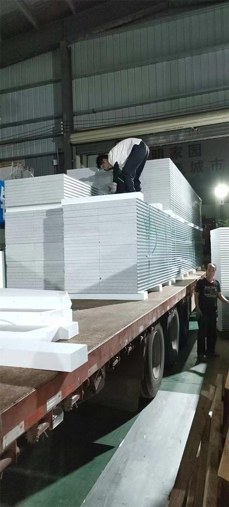硅巖板保溫材料廠家聯(lián)系方式，直接與優(yōu)質(zhì)保溫材料連接的橋梁