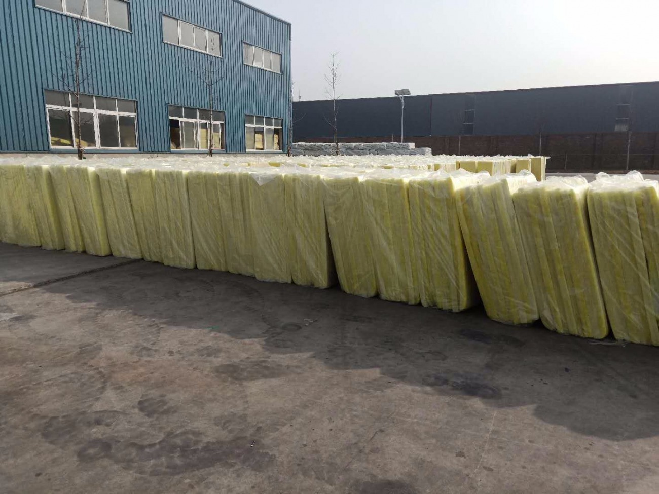 玻璃棉博威保溫材料廠家，品質(zhì)卓越，創(chuàng)新領(lǐng)先