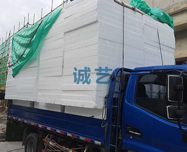 保溫材料運(yùn)輸費(fèi)用解析，價(jià)格因素與成本考量