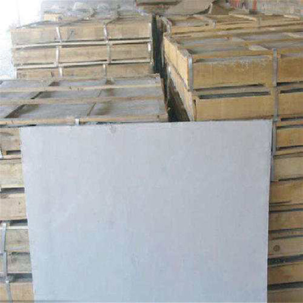 石棉制品保溫材料與橡膠板的應(yīng)用及優(yōu)勢解析