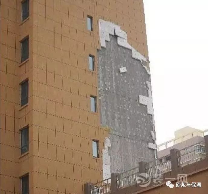 保溫材料貼外墻對(duì)住戶有危害嗎？——解析現(xiàn)代建筑保溫材料的安全性