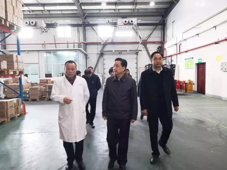 十堰冷庫噴涂保溫材料廠，專業(yè)制造優(yōu)質(zhì)保溫材料，推動(dòng)冷庫產(chǎn)業(yè)繁榮發(fā)展