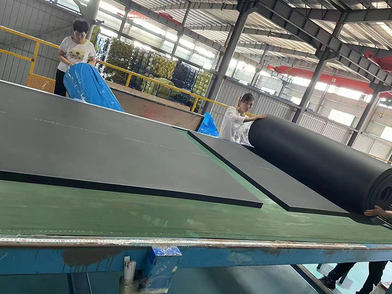 宜興凱凱橡塑保溫材料廠，引領橡塑保溫材料行業(yè)的新標桿