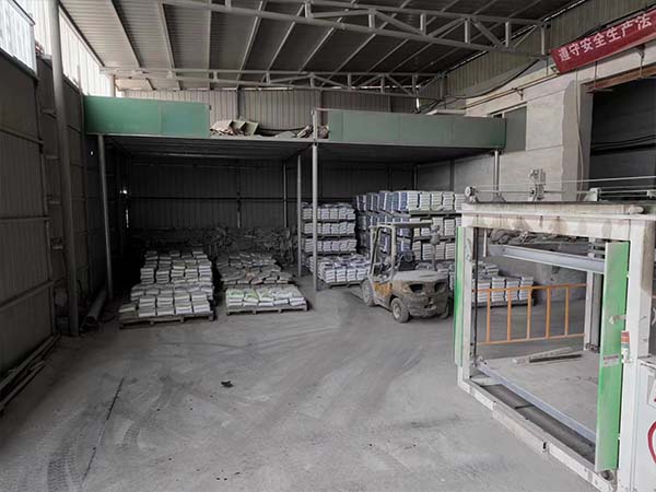 外墻保溫材料廠加工廠家，行業(yè)現(xiàn)狀與發(fā)展趨勢