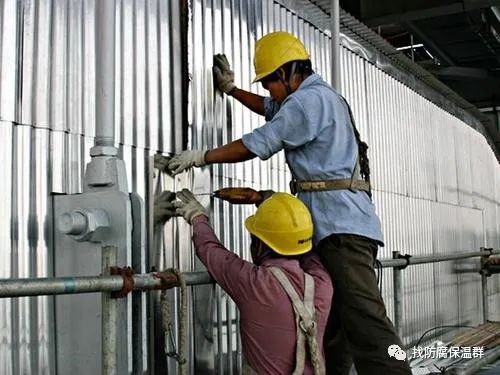 保溫材料廠男工的日常工作