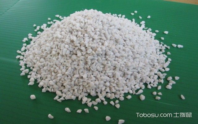 珍珠巖保溫材料的用途與作用，現(xiàn)代建筑保溫的優(yōu)選材料