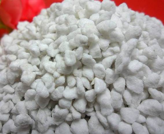 珍珠巖保溫材料廠家直銷，質(zhì)量效率雙保障