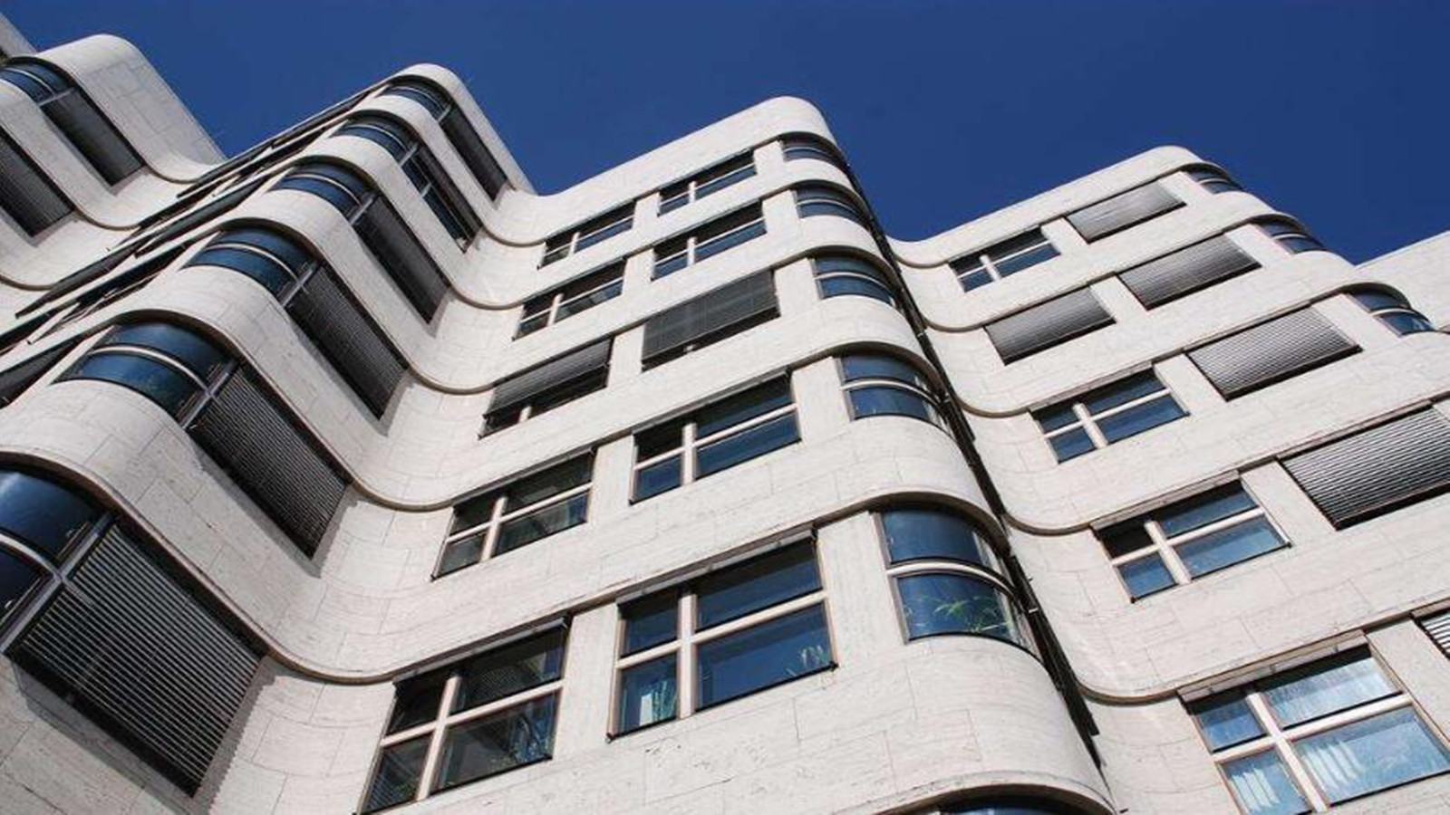 辦公樓建筑物外保溫材料的應(yīng)用與探討
