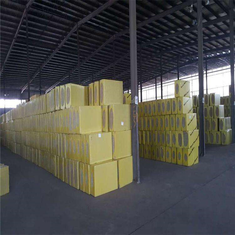 富鴻鑫保溫材料廠家電話——探尋優(yōu)質(zhì)保溫材料的背后故事