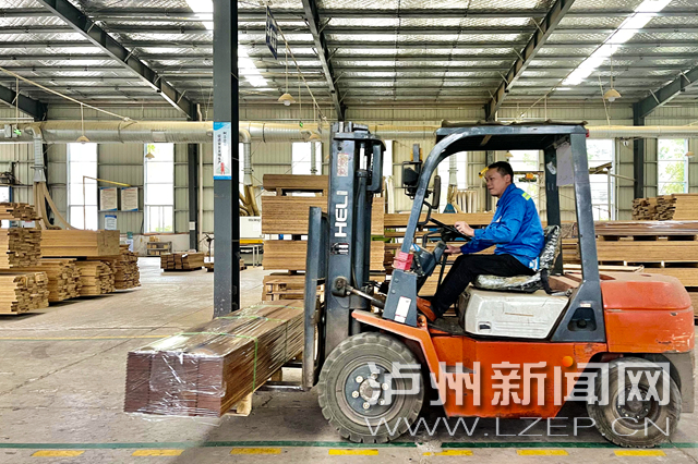四川華盛保溫材料廠的卓越品質(zhì)與創(chuàng)新力量，引領(lǐng)行業(yè)新潮流