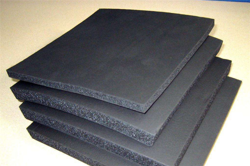 橡塑保溫材料廠家與陶瓷保溫一體板，獨(dú)特優(yōu)勢(shì)解析