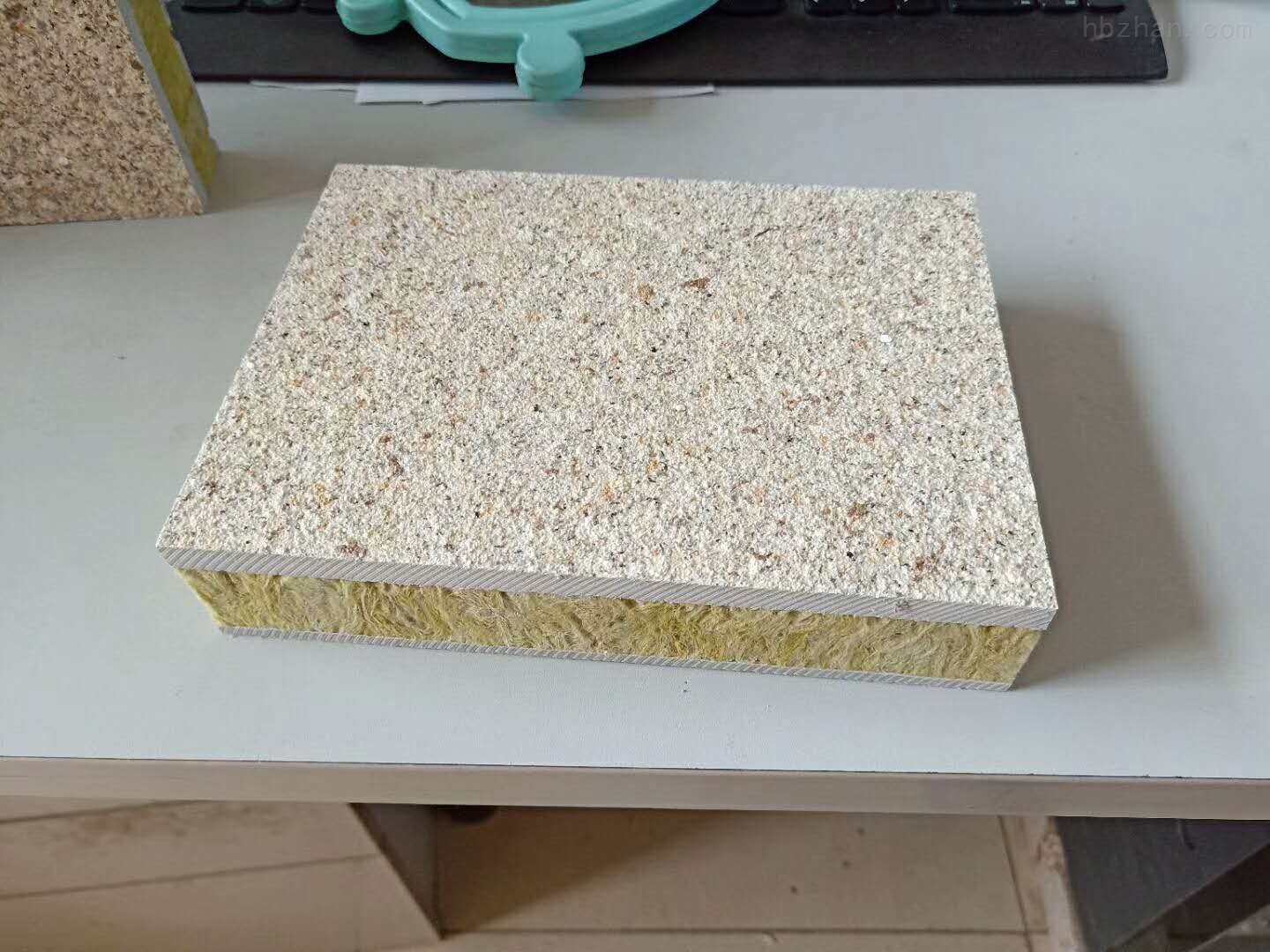 好的保溫材料一體板費(fèi)用詳解，材料成本、施工費(fèi)用及長期效益分析