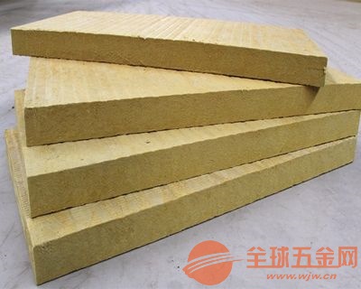 民勤縣防火巖棉板保溫材料，守護(hù)安全與舒適的雙重保障