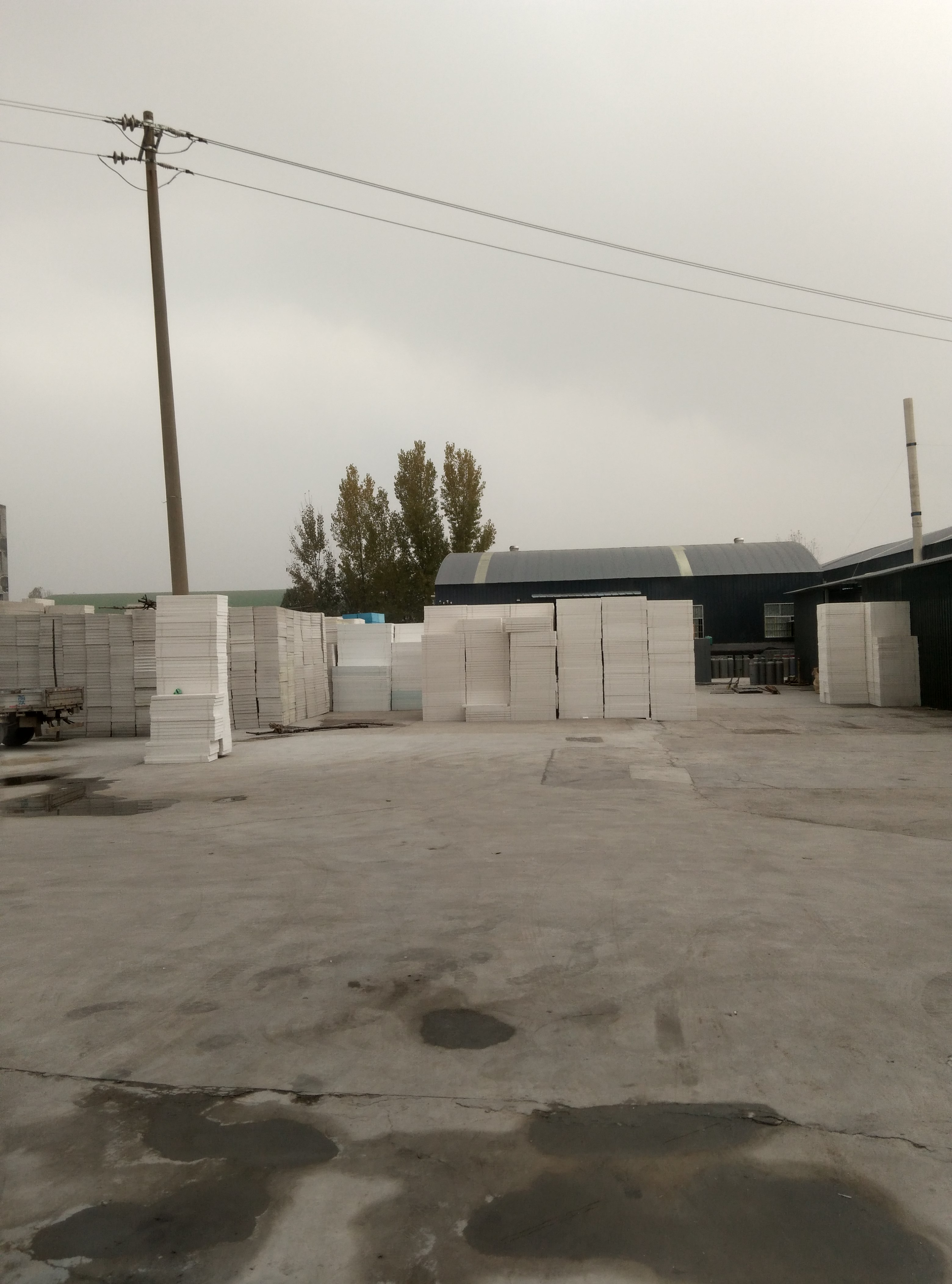 和靜縣保溫材料批發(fā)市場，繁榮前景下的機(jī)遇與挑戰(zhàn)